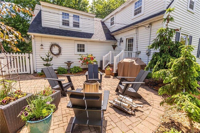 1/2 Off First Month's Rent for Stunning 4-Bedroom Home with Attached Garage and Fenced Yard