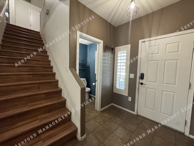 Photo - Contemporary Phoenix Living – Spacious 3BR...