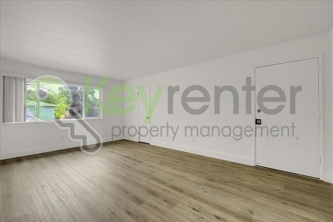 Photo - 5730 Falconer Way