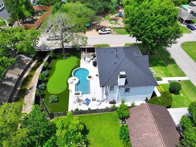 Building Photo - 8745 Tollis St