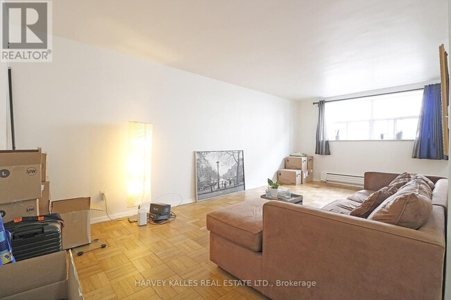 Photo - 1751 Victoria Park Ave Unit 308