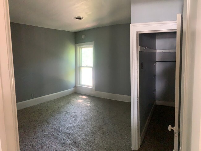 Photo - 131 Caledonia St Unit 2 (Upstairs )