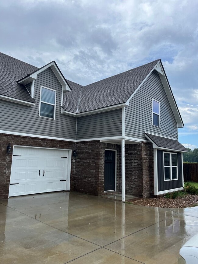 Photo - COX-NORTHRIDGE DRIVE TOWNHOMES Unidad B