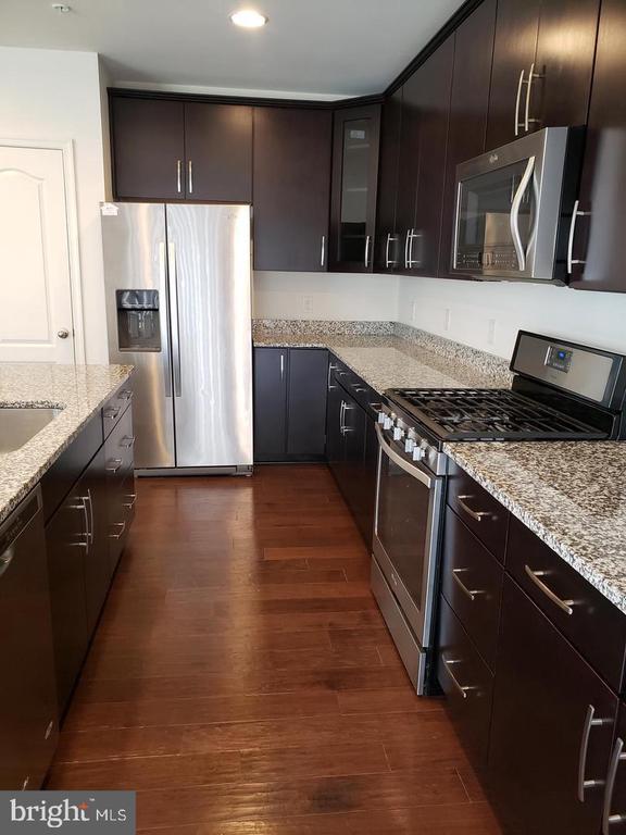 Photo - 16900 Porters Inn Dr