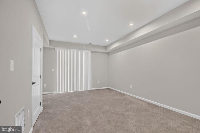 168 Woodgate Cir