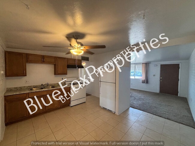 Photo - 1228 E Kentucky St