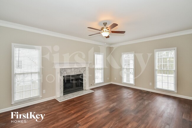 Photo - 4595 Kinsdale Dr