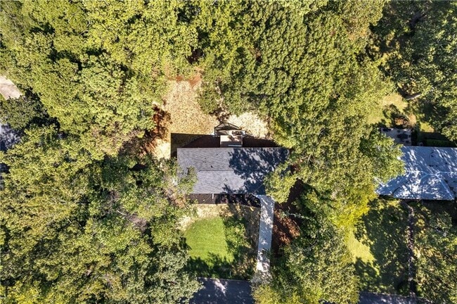 Photo - 2615 Holly Ln