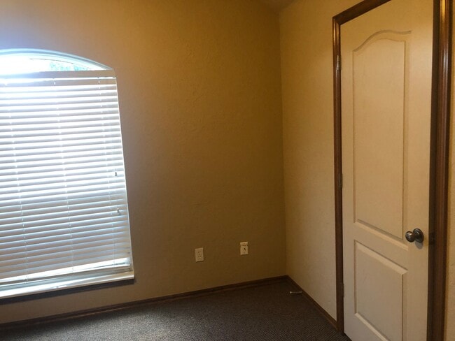 Photo - 3604 Kensington Dr