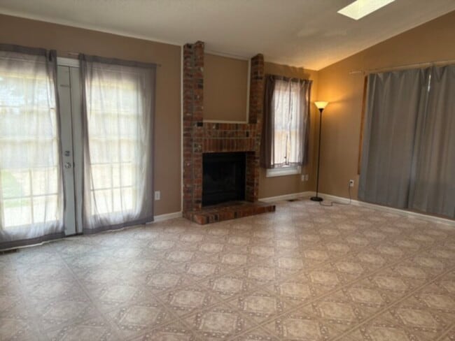 Photo - Ranch with finished basement in Ridgeview ...