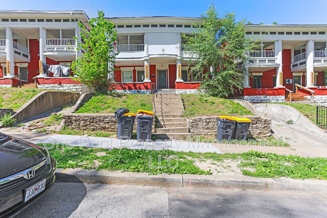 Photo - 3228-3230 E 8th St.