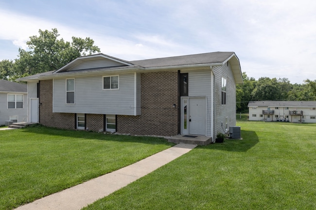 Building Photo - 7217 N Moberly Dr Unit B
