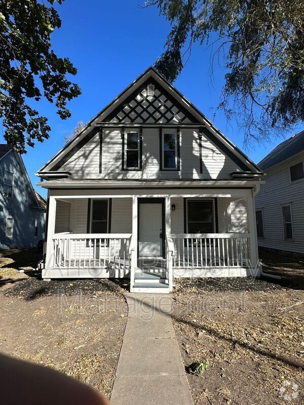 Building Photo - 2510 P St Rental