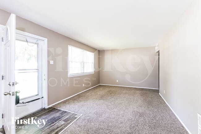 Photo - 510 Impala Ln