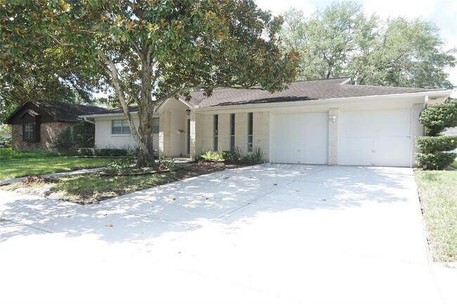 Photo - 5727 Braesvalley Dr
