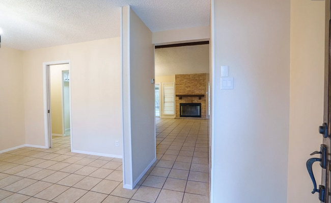 Photo - 8806 Thatch Dr