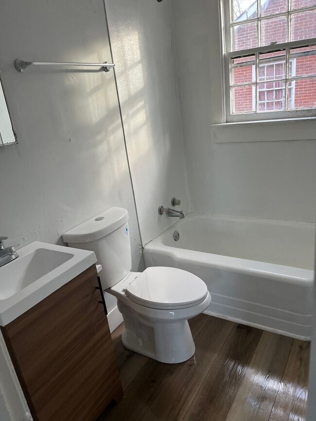 Photo - 301 S Main Ave