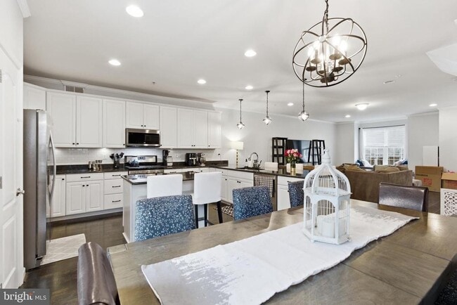 Photo - 7722 Dagny Wy