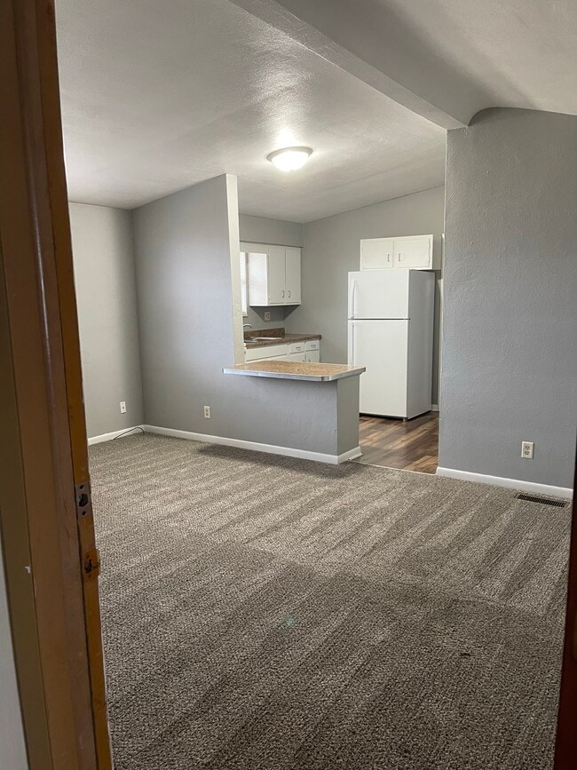 Building Photo - 2776 E Phylbeck Ave Unit 4