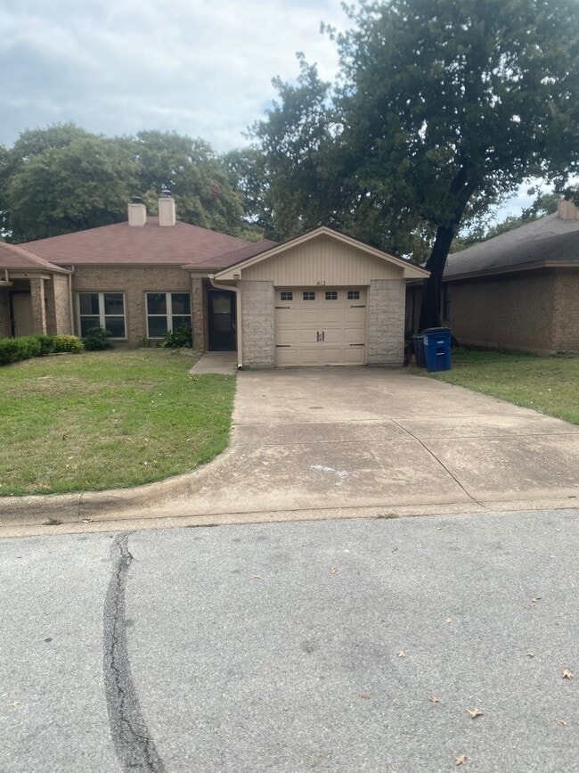Photo - 412 Lochridge Dr