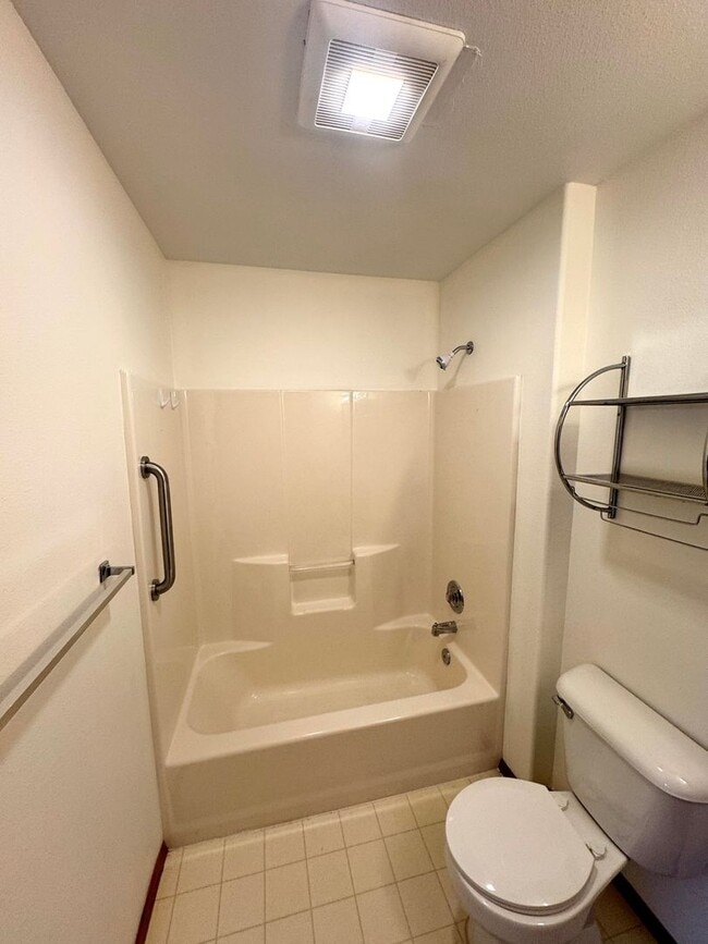 Photo - 1808 E Sunset Dr