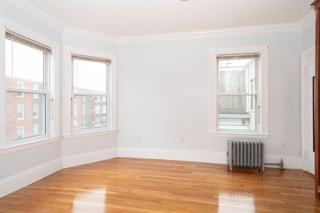 Bedroom 1 - 17 Bellflower St Unit 3