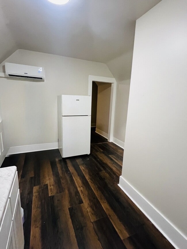 Photo - 8605 IN-64 Unit 2