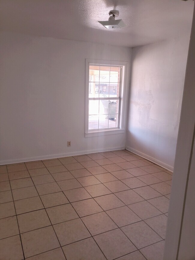 Photo - 1709 Duncan Ave