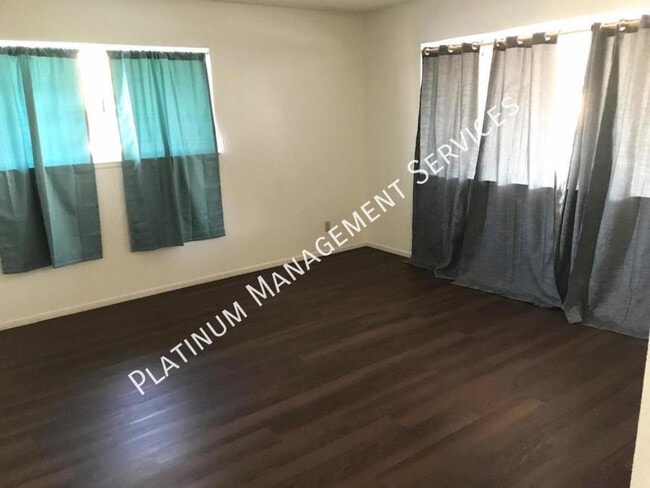 Photo - 440 Cheyenne Cir