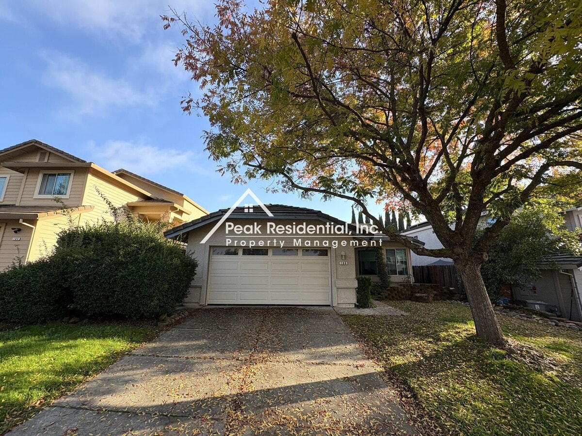Charming 3 bedroom 2 bath home in Folsom! - Charming 3 bedroom 2 bath home in Folsom!