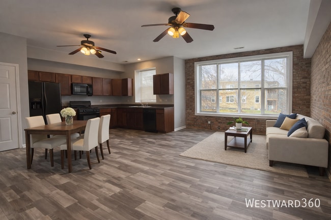 Building Photo - 539 E 62nd St Unit 101