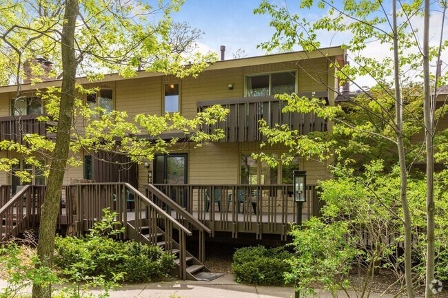 Building Photo - 37 Birnamwood Dr Rental