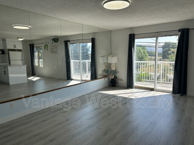 3448 Old Okanagan Hwy