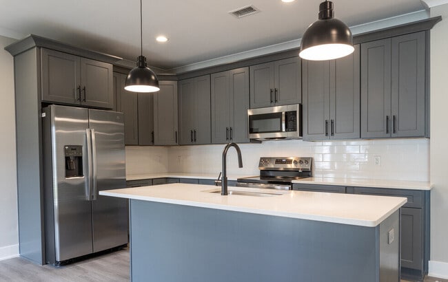East Pointe Luxury Apartments