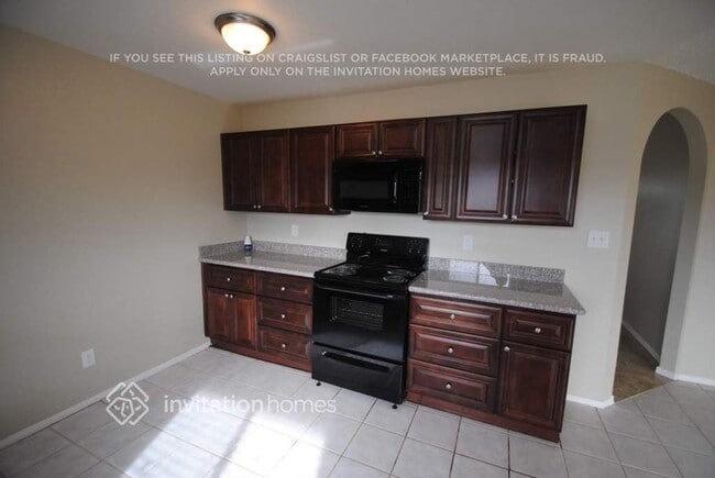 Photo - 3265 E Carmel Ave