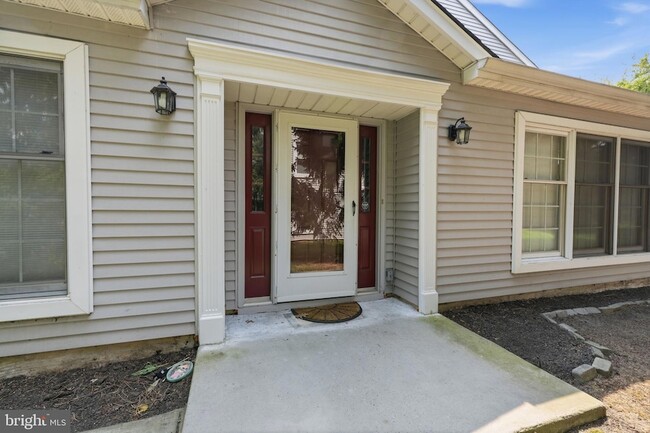 Photo - 7 Walton Ct