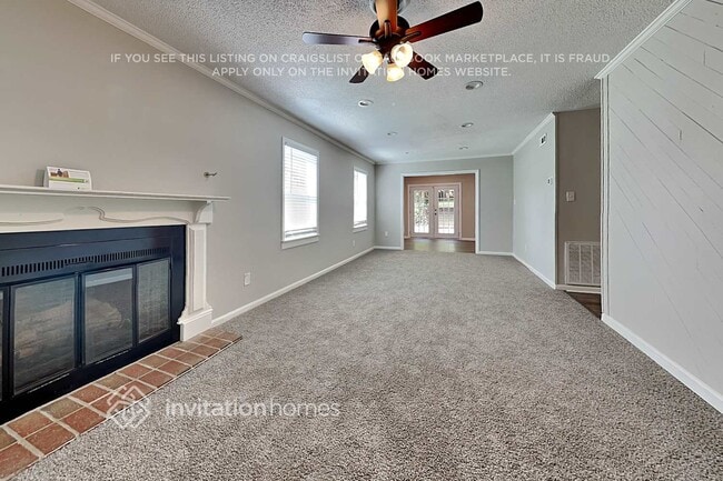 124 Plaza Dr