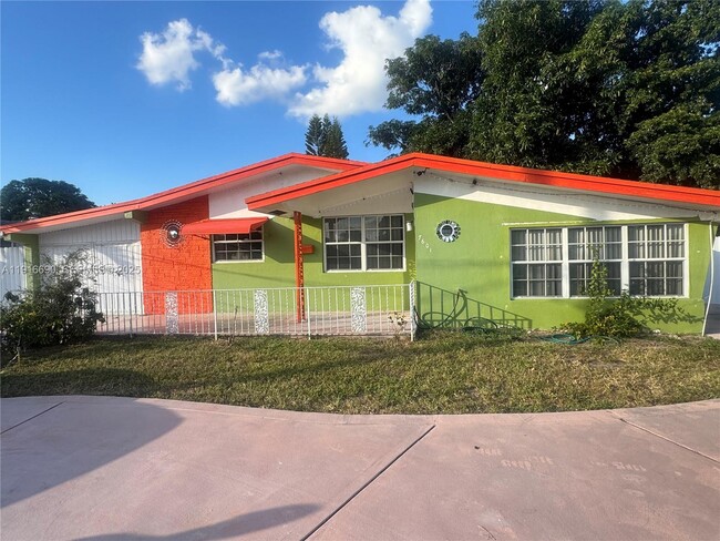 Photo - 7601 NW 13th St