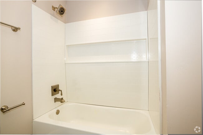 2BR, 1BA - 804SF - Santa Clara Terrace Apartments