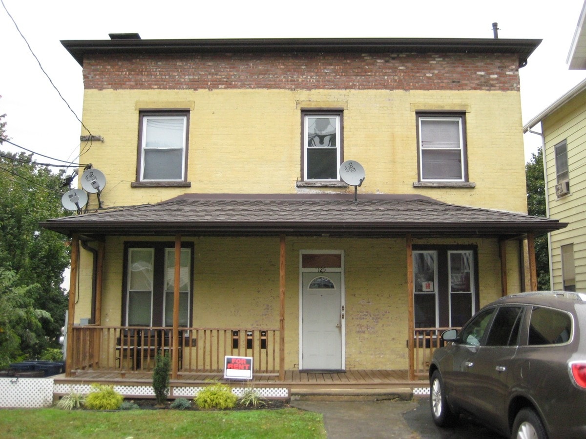 Photo - 125 Hudson St Apartments