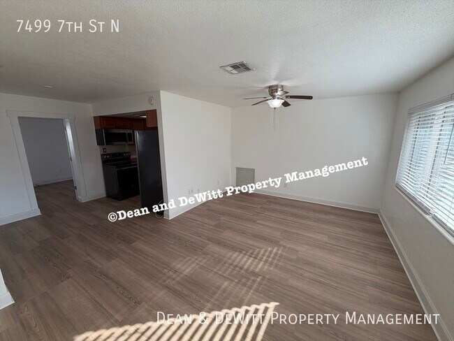 Photo - 7499 7th St N