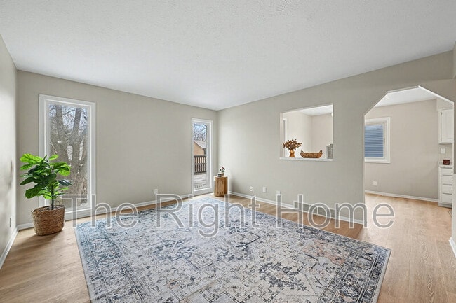 Photo - 8617 S 143rd Ave