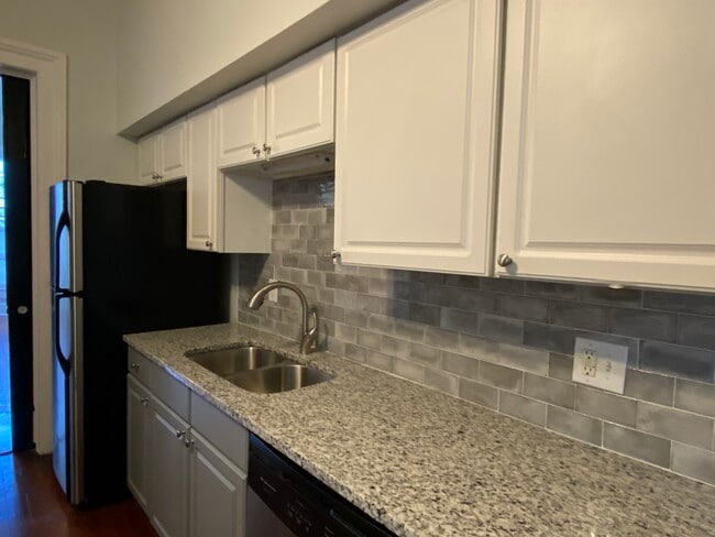 Cocina - 118 W Duffy St Unidad A