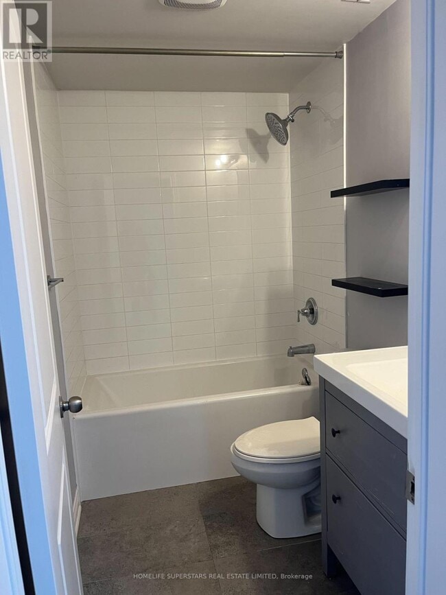 Photo - 192 Willowbrook Dr