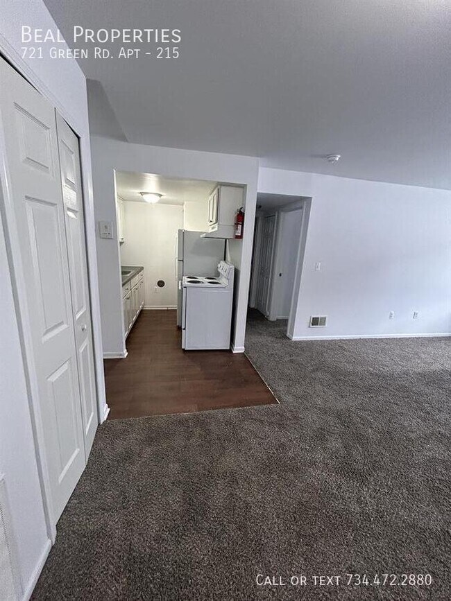 Photo - 721 Green Rd Unit 215