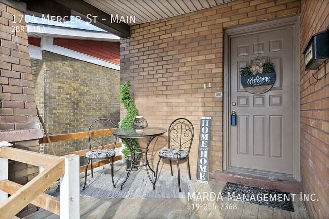 Photo - CHARMING 2BED/1BATH MAIN FLOOR IN CENTRAL ... Unit Main