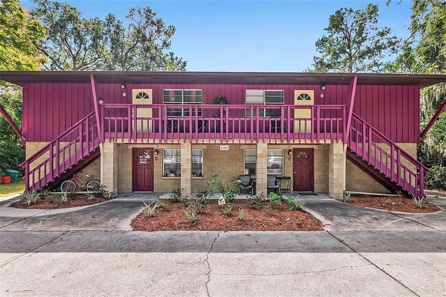 Building Photo - 2351 SW 32nd Pl Unit 1