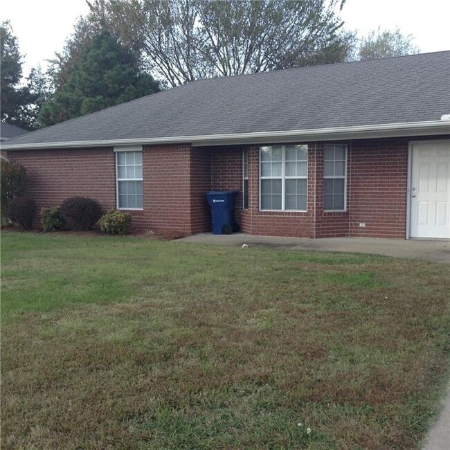 Photo - 2152 Kristy Ln