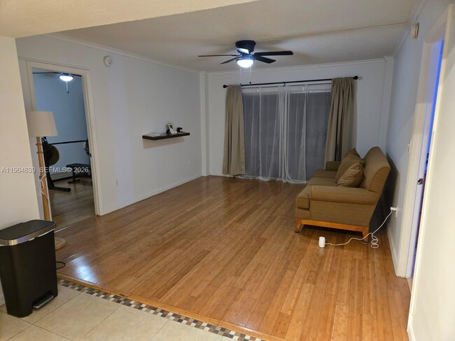 Photo - 4156 Inverrary Dr Unit 404