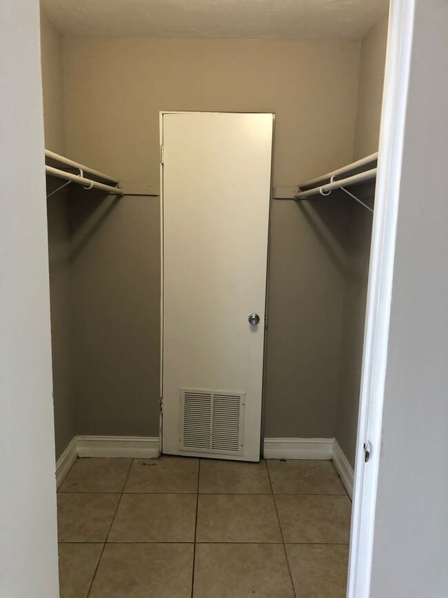 Photo - READY TO MOVE IN!!! FAST APPROVAL!